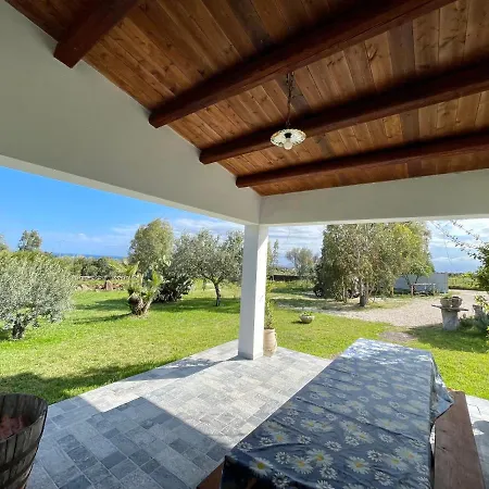 Casa Vacanze Gollei, *