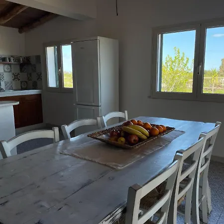 Casa Vacanze Gollei, オロゼーイ