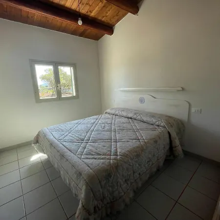 別荘 Casa Vacanze Gollei, オロゼーイ