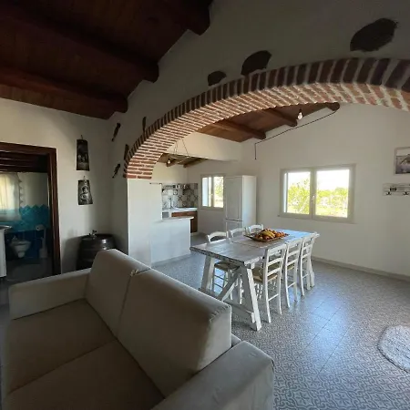 Casa Vacanze Gollei, 別荘