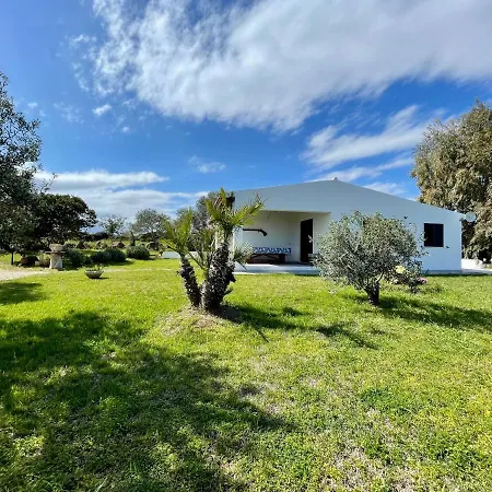 Casa Vacanze Gollei, * オロゼーイ